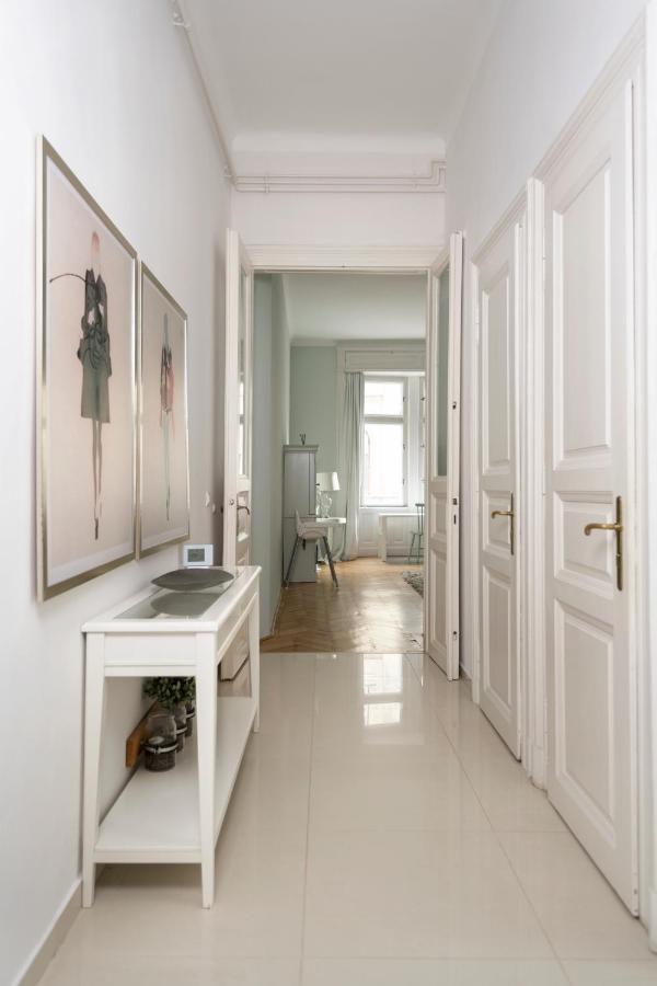 Jettsetter Luxury Apartment By Andrassy Ave & Opera Budapest Extérieur photo